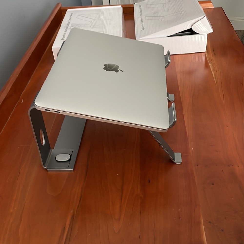 Eroginomic Aluminum Laptop Computer Stand